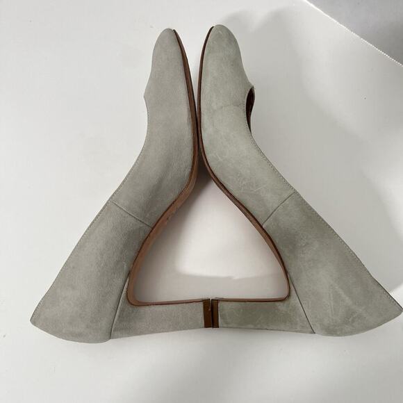 Stuart Weitzman Suede Pumps Mint Green Size 7 Block 3” Heel Almond Toe Spain - Picture 7 of 10